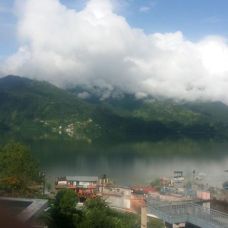 Hotel Bhadrakali Pokhara Inn Extérieur photo
